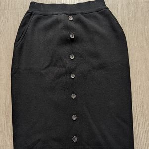 Zyia Tribeca Black Sweater Skirt - Medium